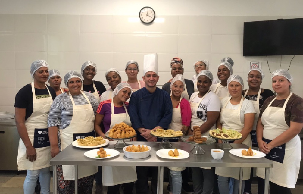 Cozinha Escola – IAG Stop Hunger.jpg